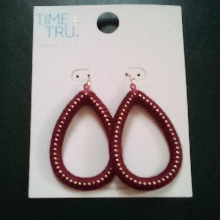 Time And Tru Wrapped Oval Earring